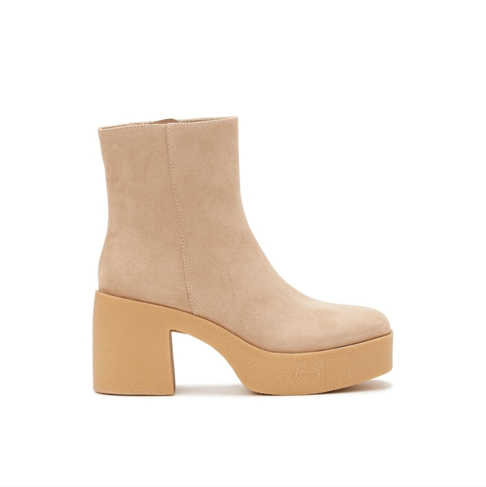 Chelsea Boot Heels - Picture 2 of 7